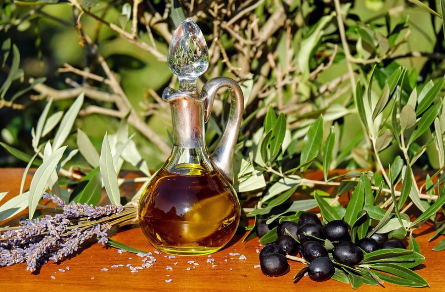 olive-oil-1596417_960_720.jpg